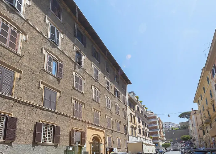 Vatican Museum By In דירה רומא